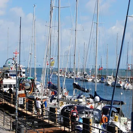 Warnemünde Am Alten Strom *