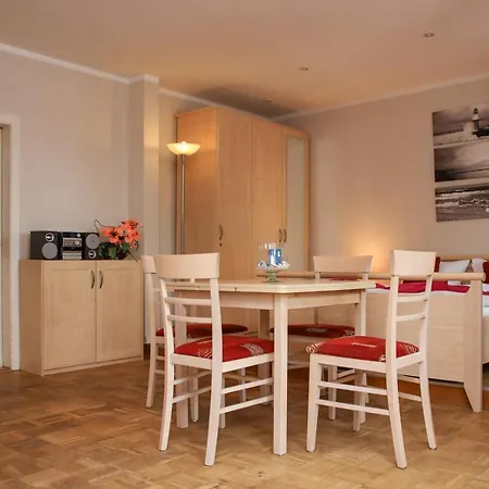 Homestay Warnemuende Am Alten Strom